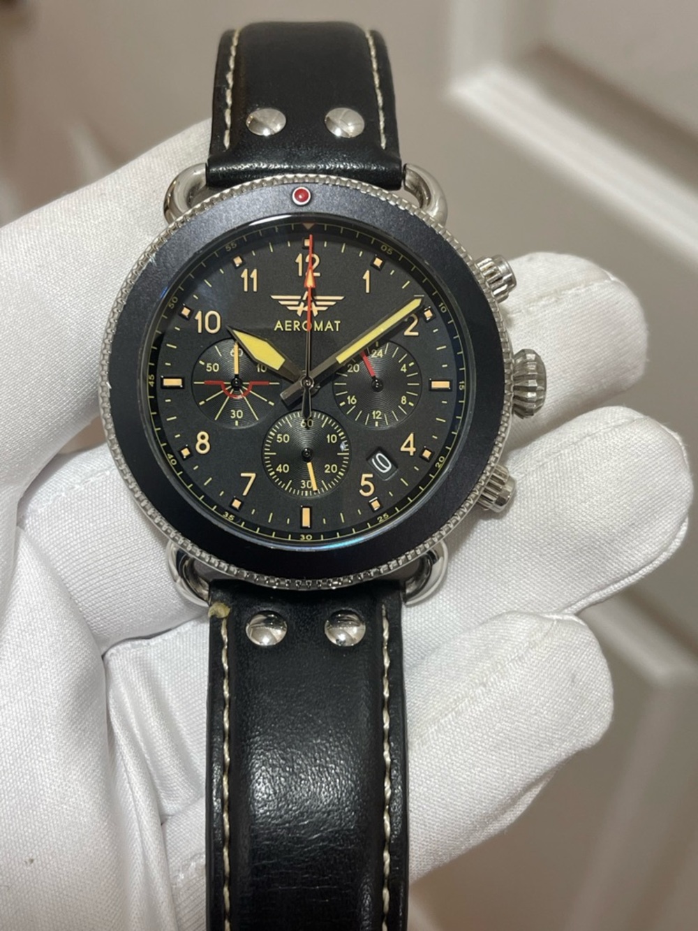 AEROMAT Pilot Mens Watch Vol De Nuit Black Quartz Leather Band White & Yellow 44